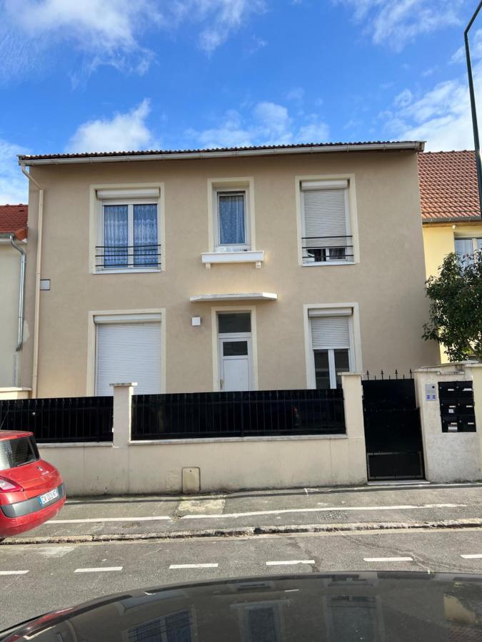 Cosy 2 Pieces A 15 Min De Paris Apartment